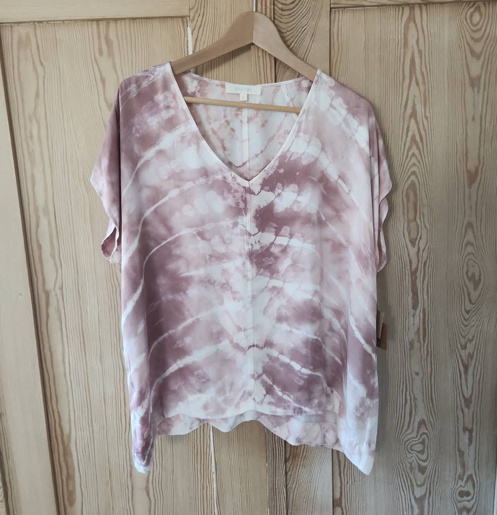 River & Sky V-Neck Tie-Dye Blouse in Pink Mauve